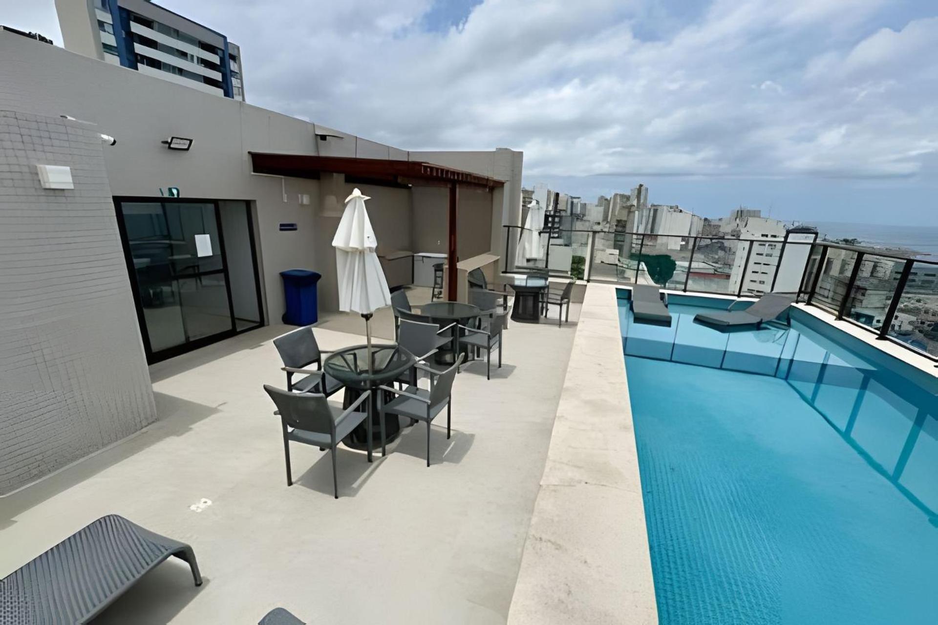 Novo E Sale Na Pituba Apartment Salvador